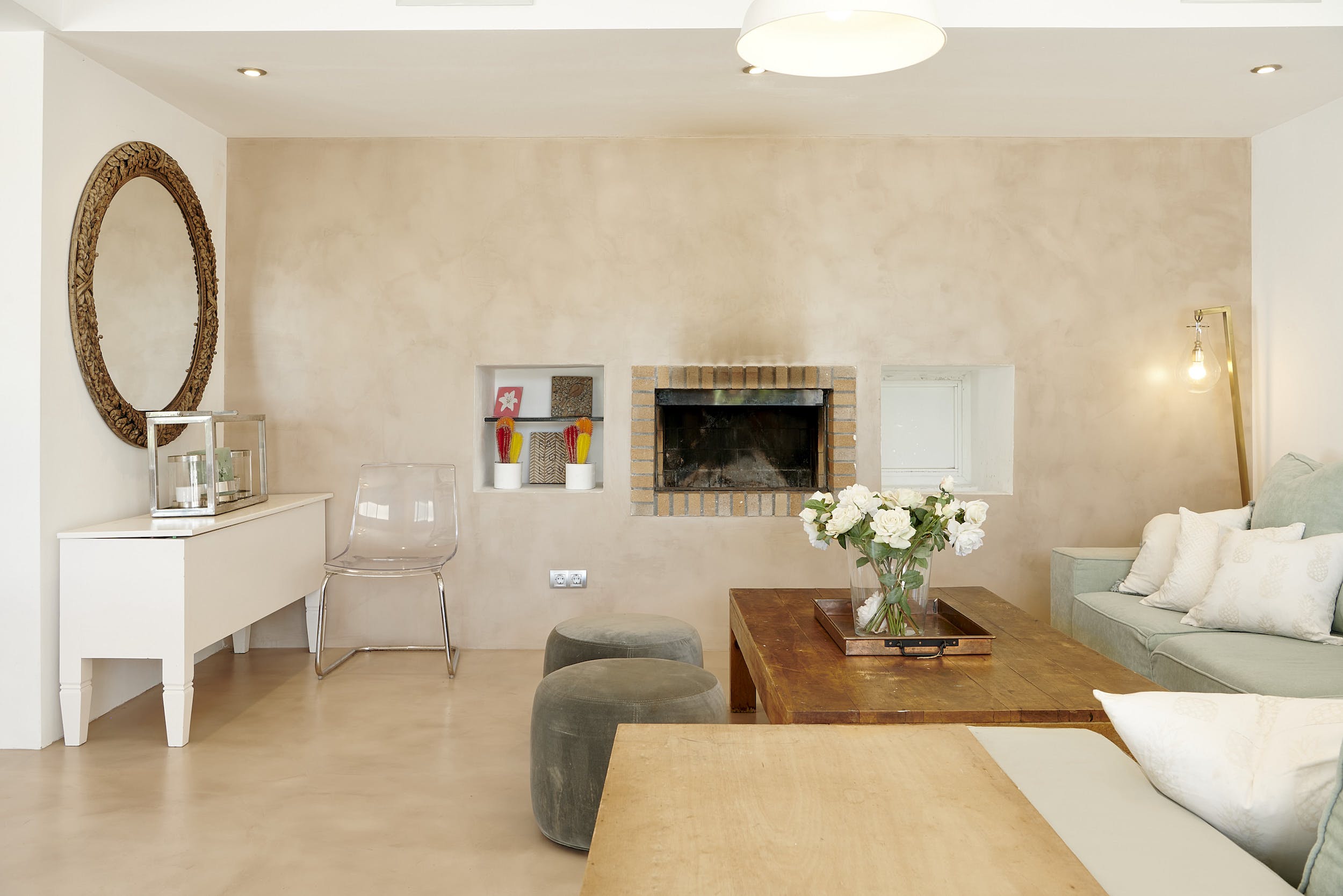 Resa Estates Ibiza for sale te koop Casa Rui Tourist license sta Eularia living room.jpg